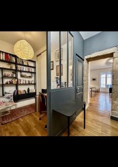 1st Arrondissement Apartment | Appartement de caractère 6 pers - hyper centre de Lyon
