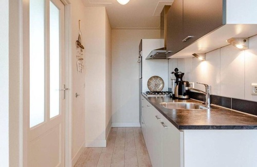 Municipality of Zandvoort Apartment | Appartement De Kokkel & Free Parking