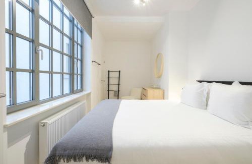 Ilot Sacre Apartment | Appartement design 3 chambres proximité Grand-Place Bruxelles