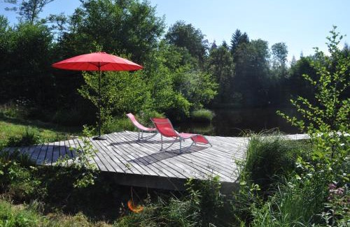 Faucogney-et-la-Mer Apartment | Appartement Douglasie dans une ferme avec étang privé dans la région des mille étangs, Faucogney-et-La-Mer