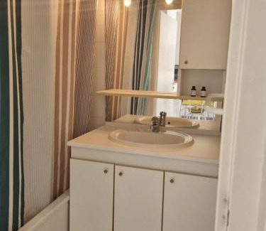 Ciboure Apartment | Appartement du golf terrasse piscine tout à pied