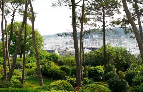 La Trinite-sur-Mer Apartment | Appartement duplex 5 personnes vue sur le port de la Trinité Sur Mer