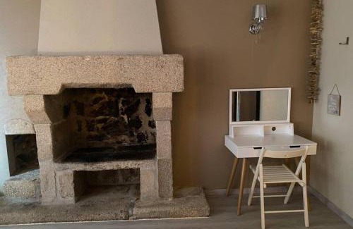 Pont-l'Abbe Apartment | Appartement en entrée de ville avec balneo