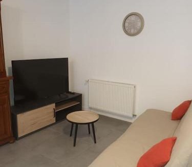 Fourchambault Apartment | Appartement en rez-de-chaussée