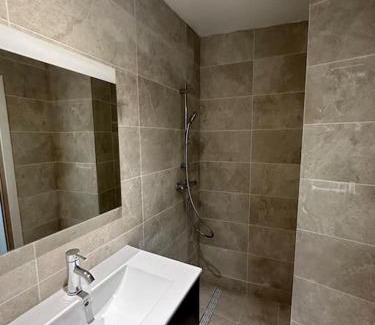 Charleroi Apartment | Appartement entier full équipé