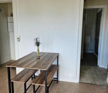 Quartier Centre Ville Apartment | Appartement F3 - Calme, meublé et chaleureux
