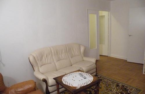 Le Mee-sur-Seine Apartment | APPARTEMENT F3 -PLAISIR MOINS CHER - Jusqu'a 8Personnes