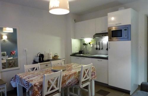 Baden Apartment | Appartement familial dans un château avec piscine chauffée, proche plages et sites du Golfe du Morbihan