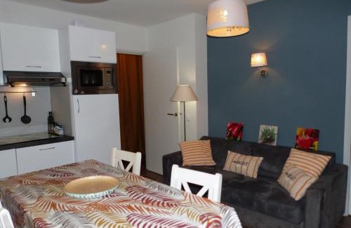 Baden Apartment | Appartement familial dans un château avec piscine chauffée, proche plages et sites du Golfe du Morbihan