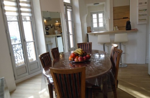 Bagneres-de-Luchon Apartment | Appartement Historique