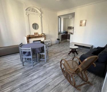 Limoux Apartment | Appartement