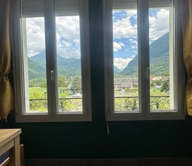 Pierrefitte-Nestalas Apartment | Appartement chaleureux proche des stations de skis