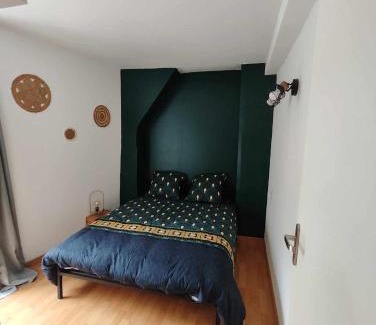 Terrasson-la-Villedieu Apartment | Appartement avec terrasse