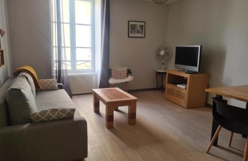 Issoire Apartment | Appartement hyper-centre Issoire