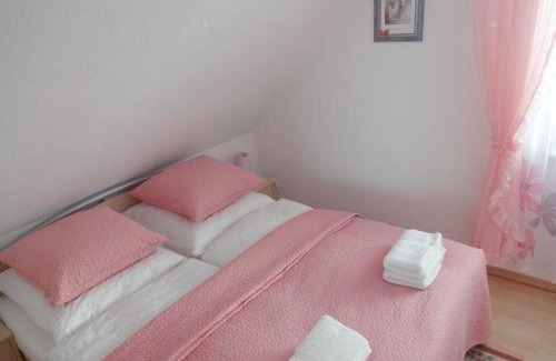 Burg auf Fehmarn Apartment | Appartement in Burg Auf Fehmarn mit Terrasse, Garten und Grill