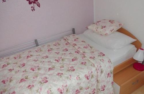 Burg auf Fehmarn Apartment | Appartement in Burg Auf Fehmarn mit Terrasse, Garten und Grill