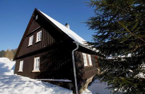 Klingenthal Apartment | Appartement in Klingenthal mit Terrasse, Garten und Grill