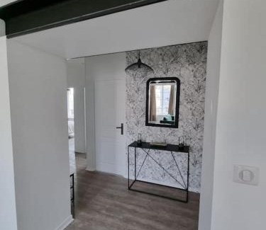 Charleville-Mezieres Apartment | Appartement Jungle- hypercentre -Charleville