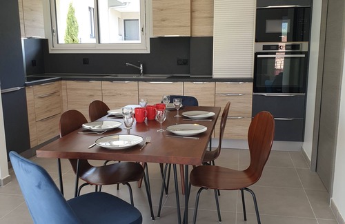 Cessenaz Apartment | Appartement Lac Moderne et chic