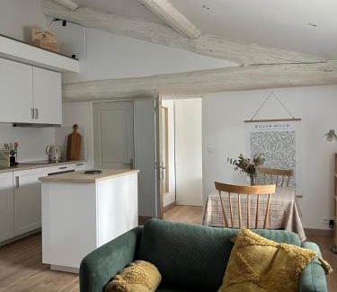 Gares Apartment | Appartement LAISSAC - CENTRE VILLE - WIFI