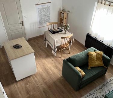 Gares Apartment | Appartement LAISSAC - CENTRE VILLE - WIFI
