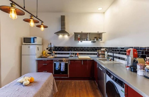 Saint-Christophe de la Foret Apartment | Appartement Lumineux Avec vue Dégagée sur la Ville
