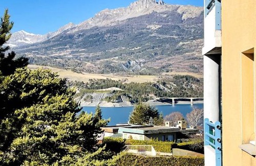 Savines-le-Lac Apartment | Appartement lumineux proche plage et parking