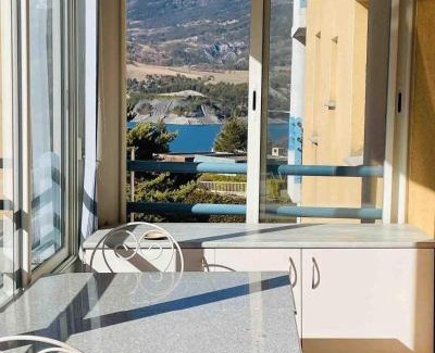 Savines-le-Lac Apartment | Appartement lumineux proche plage et parking