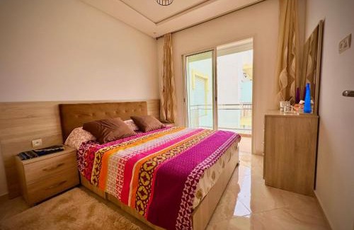 Bouznika Apartment | Appartement lumineux vue sur piscine, 4 min de la Plage