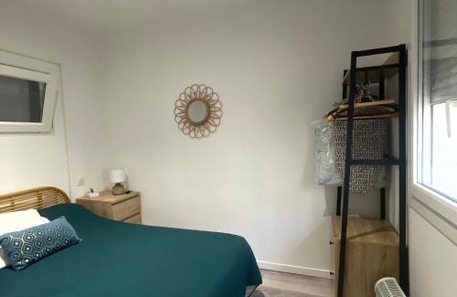 La Jetee Apartment | Appartement moderne avec climatisation et parking au cœur de Canet Plage - FR-1-732-91
