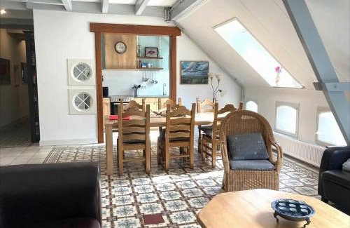 Ee Apartment | Appartement met eigen sauna en sport-en spelruimte
