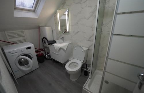 Gien Apartment | Appartement meublé 5 - 15 min Dampierre - 25 min Belleville - WIFI