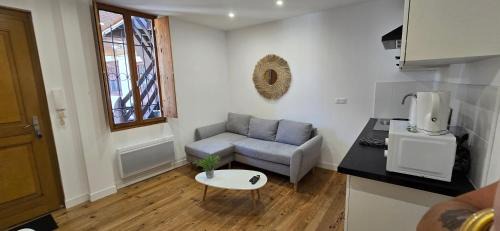 Centre Ville Apartment | Appartement moderne et contemporain, Wifi, 2 pers