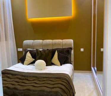 La Ville Haute Apartment | Appartement Moderne Vert