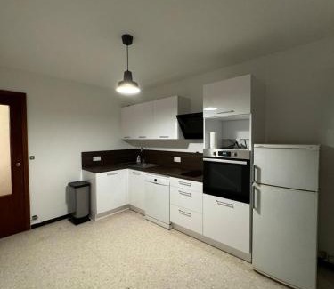 Costieres Apartment | Appartement Nîmes, centre-ville