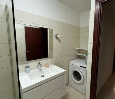 Costieres Apartment | Appartement Nîmes, centre-ville
