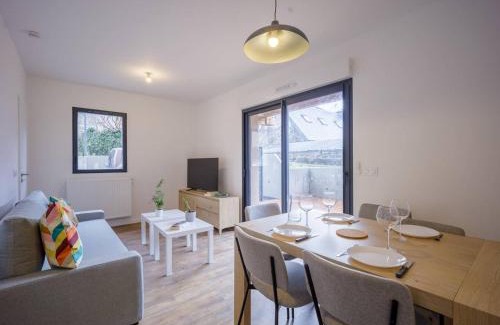 Peyragudes Apartment | Appartement Neuf à Loudenvielle, 6 Pers, Proche Commerces et Ski, Terrasse Sud - FR-1-695-17