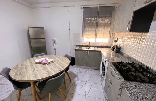 Oran Apartment | Appartement Oran 100m2 Tout Équipé