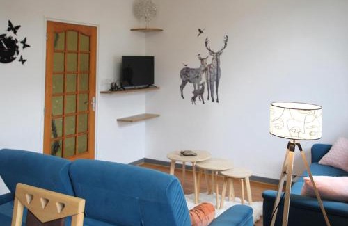 Luxeuil-les-Bains Apartment | Appartement rénové 3 chambres à Luxeuil-les-Bains - FR-1-583-398
