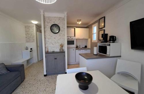 Marseillan Plage Apartment | Appartement RDC 2 pièces proche plage avec terrasses et parking - FR-1-326-575