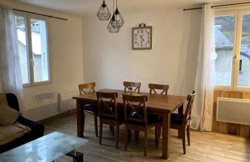 Heches Apartment | Appartement Rebouc