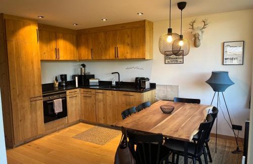 Le Planellet Apartment | Appartement rez de jardin Megeve
