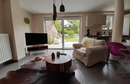 Huy Apartment | Appartement rez Terrasse et Jardin