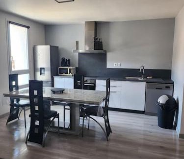 Clermont-l'Herault Apartment | Appartement sandonato