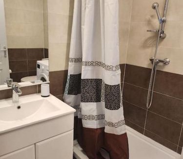 Clermont-l'Herault Apartment | Appartement sandonato