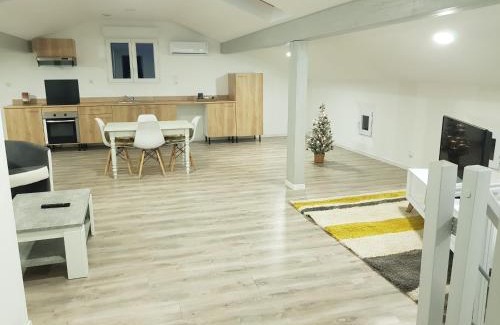 Clermont-Dessous Apartment | Appartement spacieux et confortable a Clermont Dessous jardin parking
