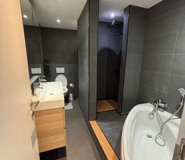 Huy Apartment | Appartement spacieux centre Huy