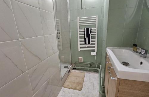 Paroisse Saints-Pierre-et-Paul-Apotres Apartment | Appartement spacieux F5 au Havre