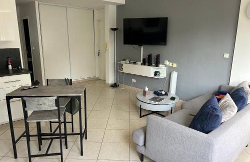 Saint-Giniez Apartment | Appartement Standing, Parkings devant le Velodrome