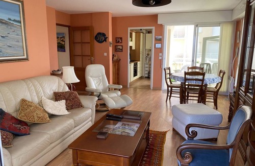 Saint-Cast-le-Guildo Apartment | Appartement T3 Avec Wifi Front de mer Pour 4 Personnes, 2 Chambres